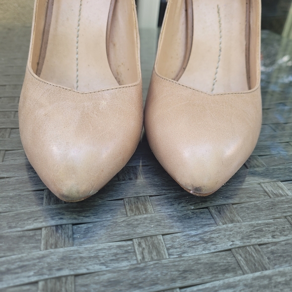 Size 10 nude heels - Picture 6 of 6